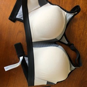 Incredible By Victoria Sports Bra